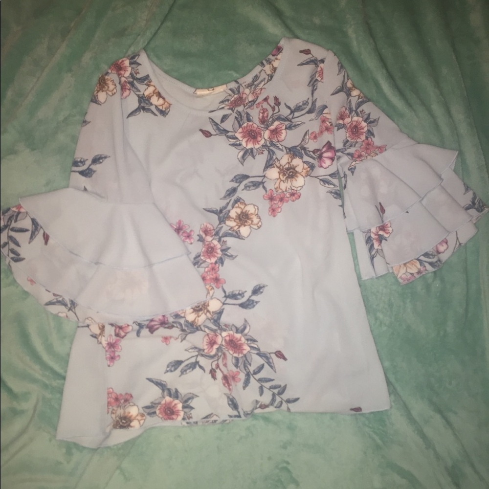 Free Kisses Floral Top